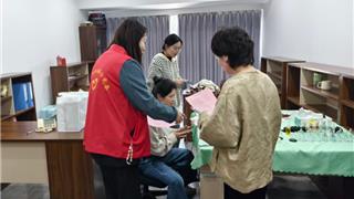 龙港市新城联合党委开展中医养生便民服务暨文明城市建设宣传活动